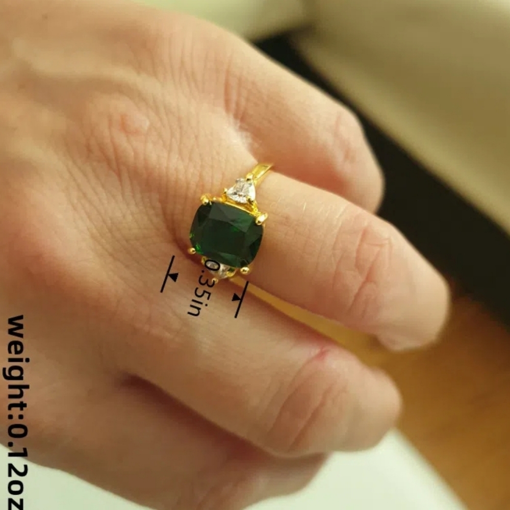 💎 2/$25 💍 14k Gold Plated "Emerald" Solitaire Ring w/Inlaid Zircons - Picture 4 of 8